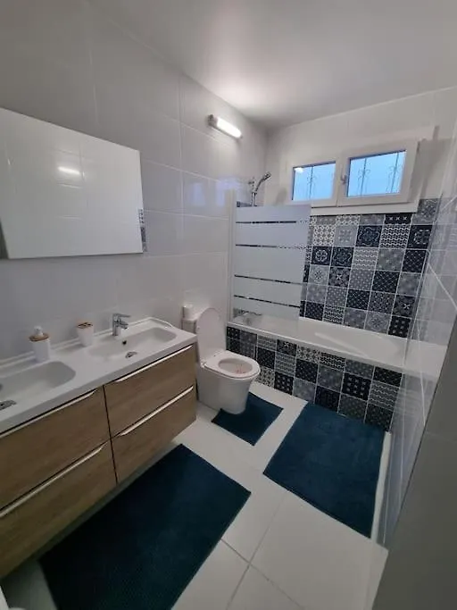 Holiday home Maison Chaleureuse Villepinte  France